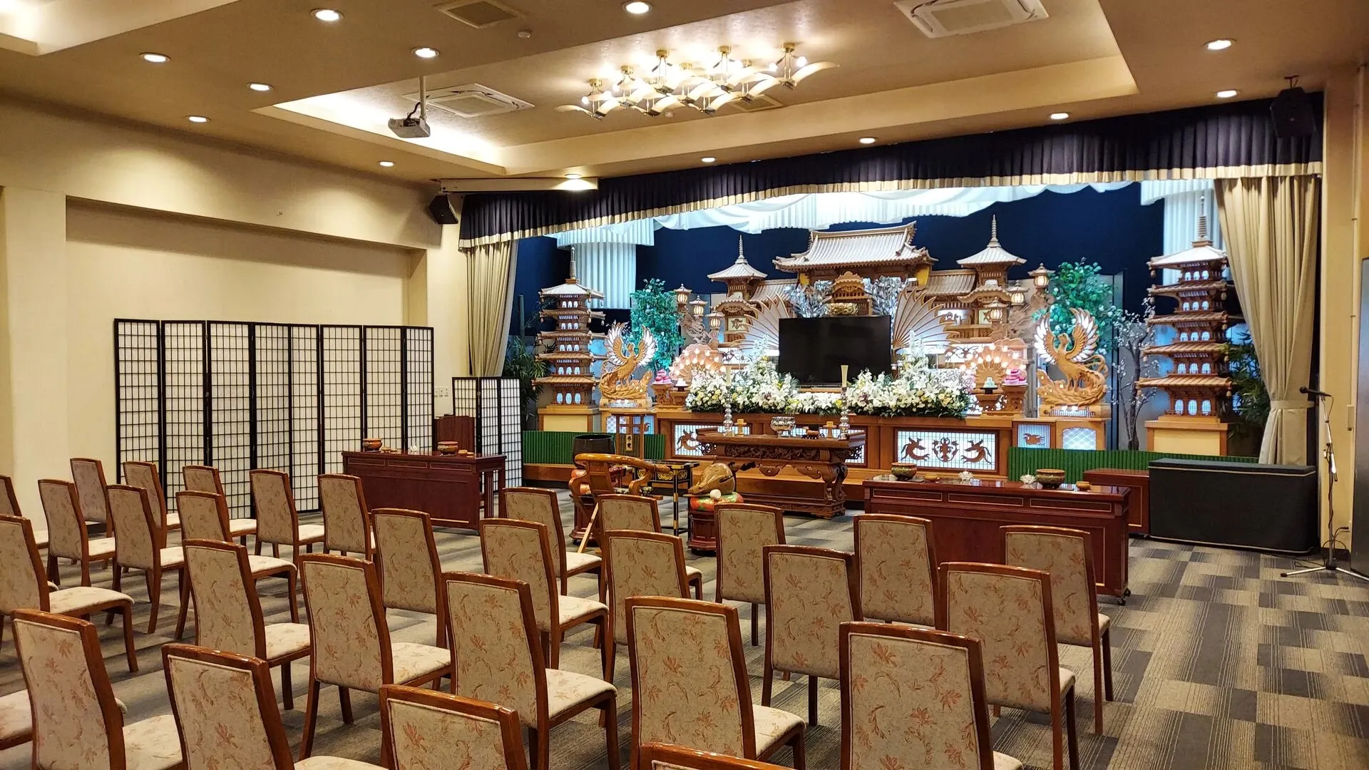 大ホール 収容人数 200名